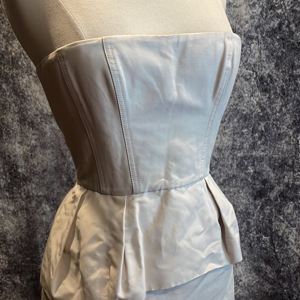Elegant Strapless Peplum Dress - Cream - Picture 2 of 7